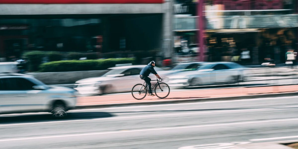 Will Cyclists And Self-Driving Cars Ever Co-Exist?