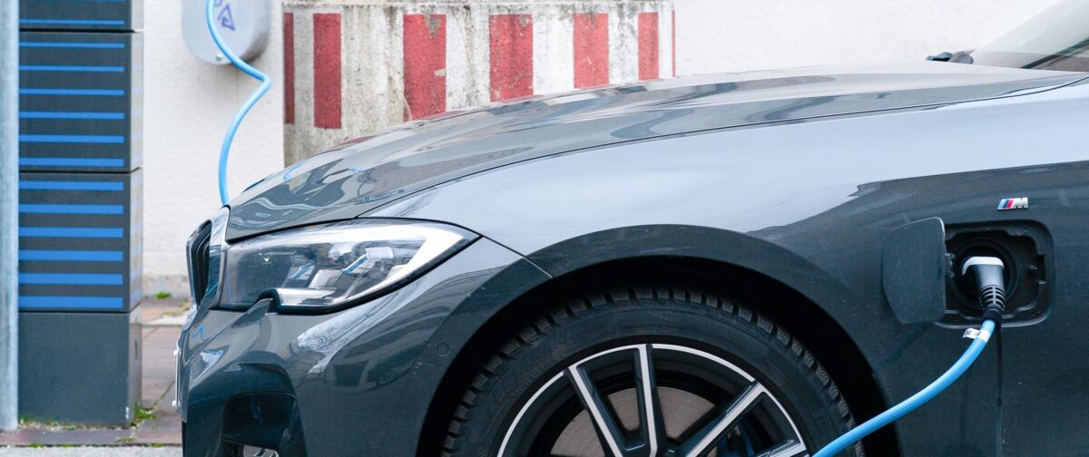 Will Autonomous Cars Be Powered By Gas, Battery, Or Hybrid Energy?