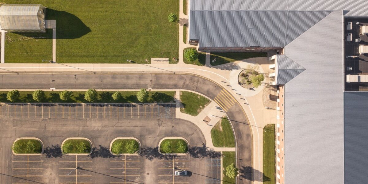 School Parking Lot Safety Tips That All Administrators Need To Know